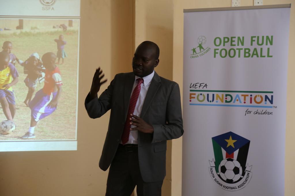 Read more about the article Open Fun Football Schools in South Sudan